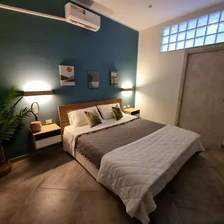 Decollati House